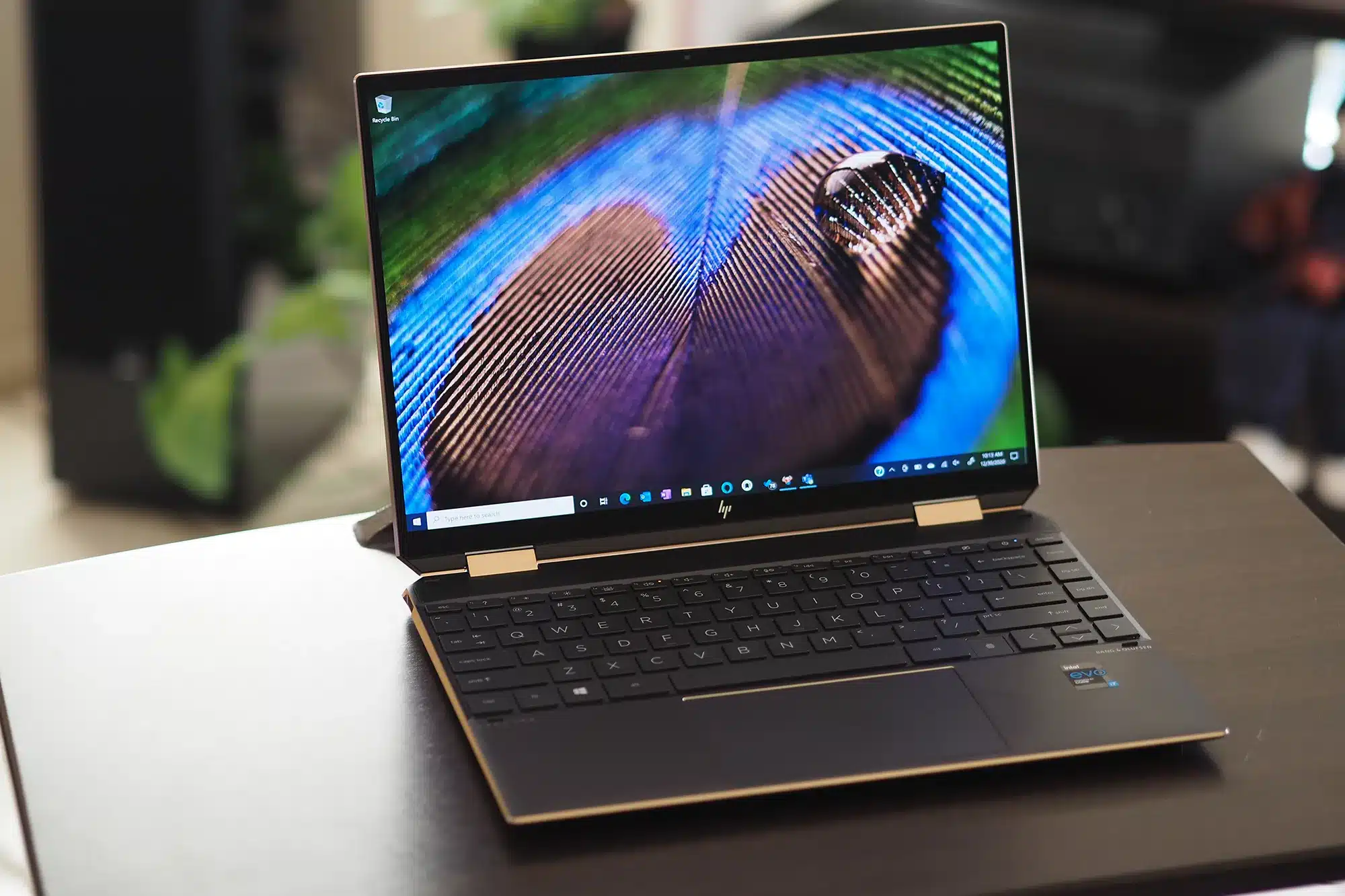 HP Spectre x  